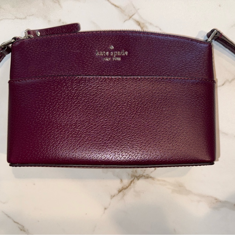 Kate Spade New York Burgundy Leather Crossbody Bag NWOT Adjustable Strap 💼 💜❤️
